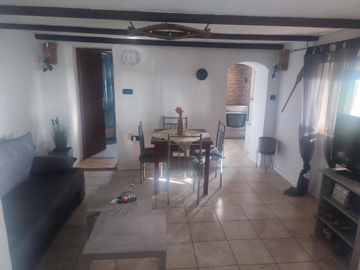 Holiday Home Lucija "" Private House With Pool "" Ябланац Екстериор снимка
