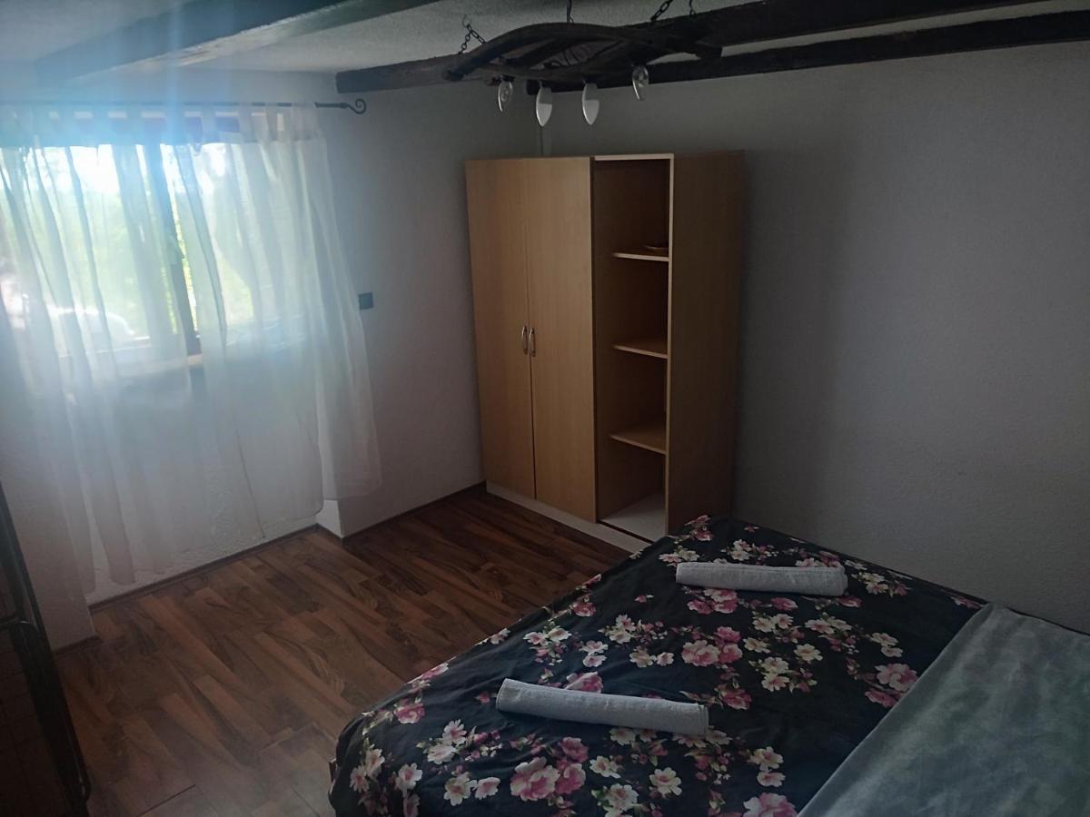 Holiday Home Lucija "" Private House With Pool "" Ябланац Екстериор снимка